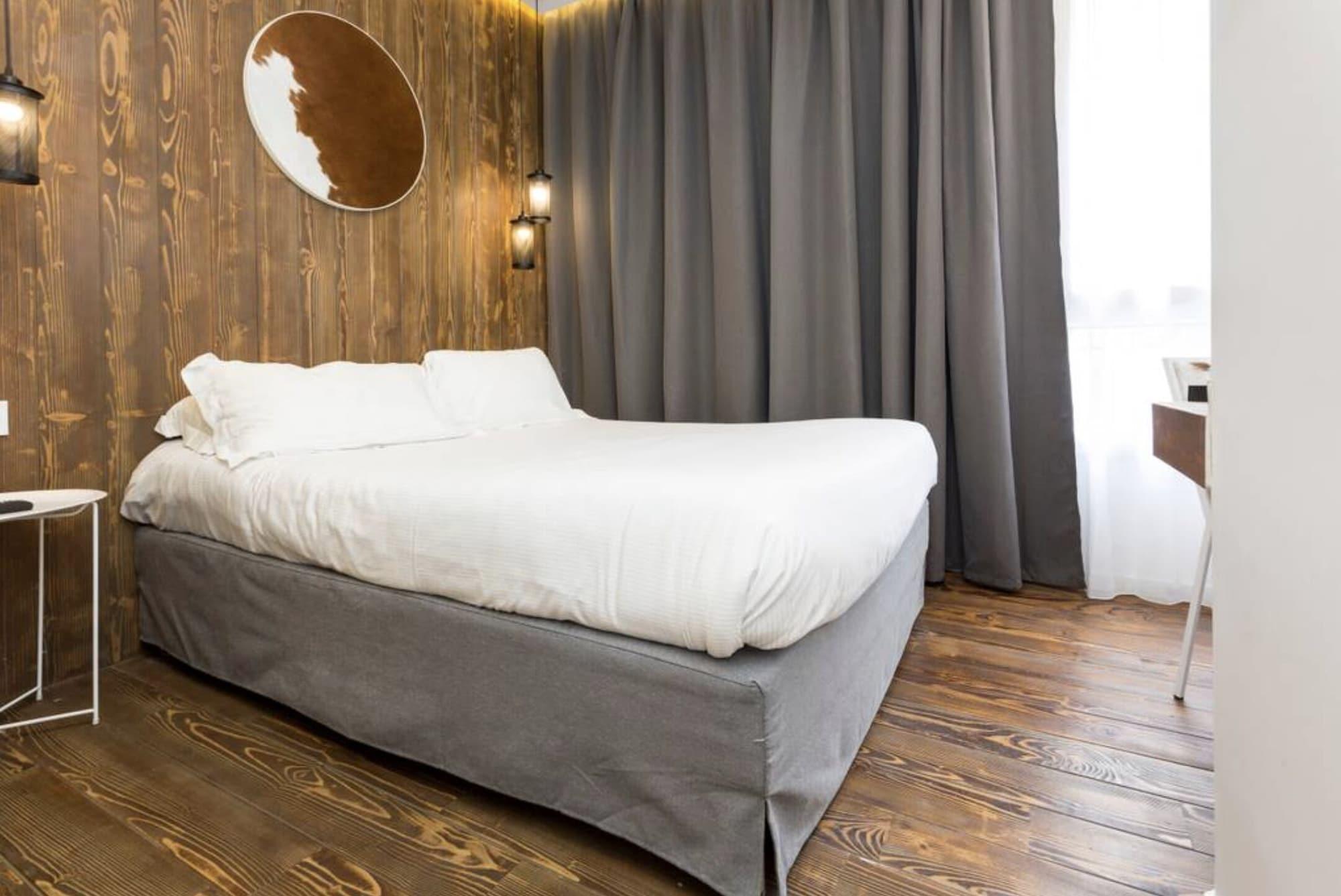 Atypik Hotel Clichy Luaran gambar